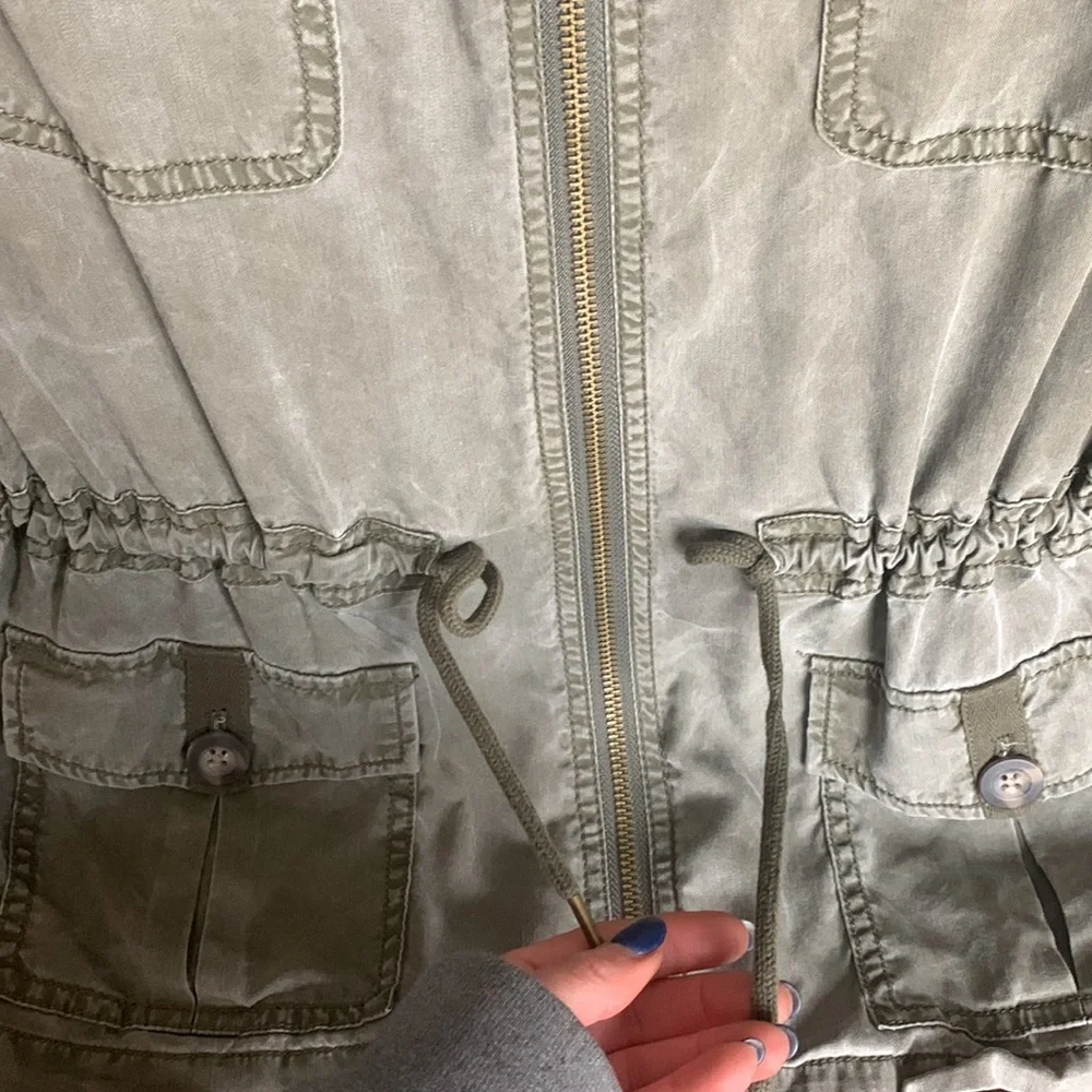 Jacket - Picture 2 of 4